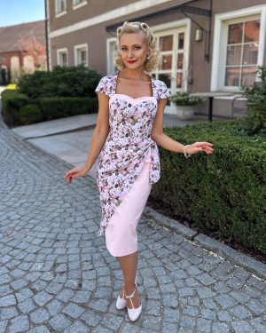 Elegancka sukienka ołówkowa retro Rosalie w kwiaty sakura, sukienka na wesele i komunię